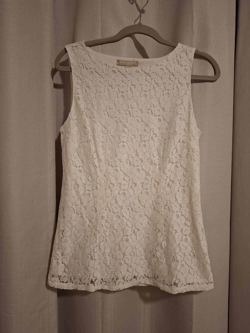 Banana Republic Floral Lace Sleeveless Top, Size M